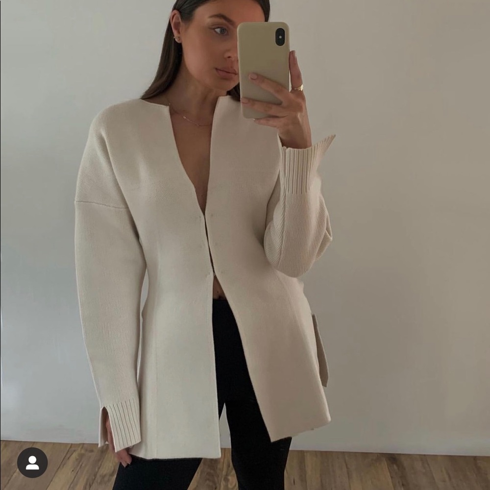 NWOT Zara BLOGGER'S FAV Cream Women's Sweater